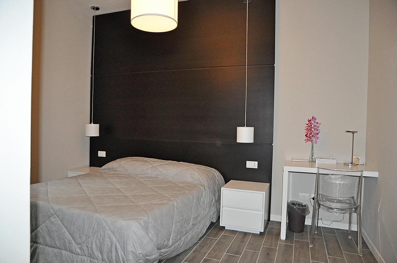 Dea Roma Inn Zewnętrze zdjęcie